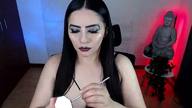 Snapshot of GODDESS_EVANS chatting on June 2026 12:48:02 AM GODDESS EVANS online show from June 2026 12:48:02 AM