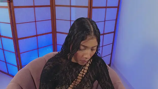 small emilie online show from December 2024 05:52:01 PM