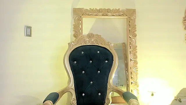 Ari sunshine  online show from September 2025 04:01:01 AM