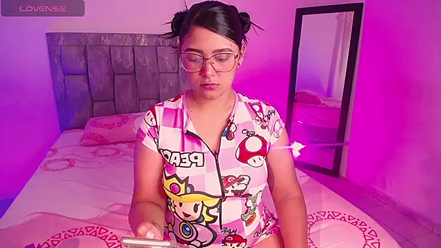 DIANEE 01 online show from November 2025 08:42:02 PM