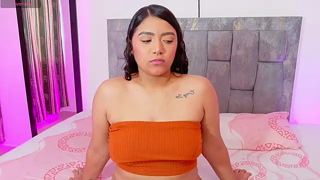 DIANEE 01 online show from July 2026 10:12:02 PM
