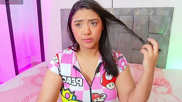 DIANEE 01 online show from July 2026 11:18:02 PM