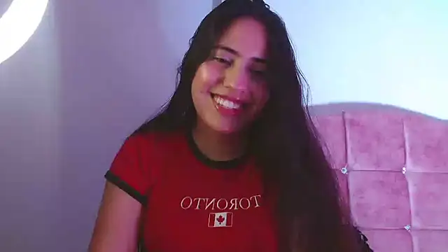 Snapshot of Paris-love chatting on December 2024 04:20:02 AM Paris-love online show from December 2024 04:20:02 AM