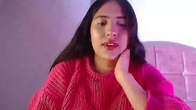 Snapshot of Paris-love chatting on January 2025 05:21:02 AM Paris-love online show from January 2025 05:21:02 AM