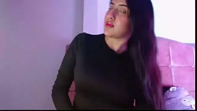 Snapshot of Paris-love chatting on February 2025 03:55:02 AM Paris-love online show from February 2025 03:55:02 AM