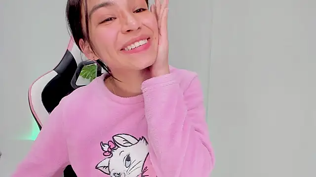 Adriennesexxx online show from February 2025 01:54:02 PM