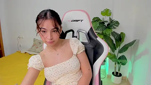 Adriennesexxx online show from February 2025 10:29:02 AM