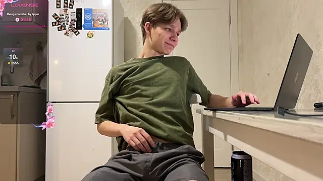 gay boyss online show from March 2025 05:38:01 PM