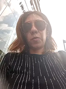 Lunababymylove online show from February 2025 10:21:02 PM