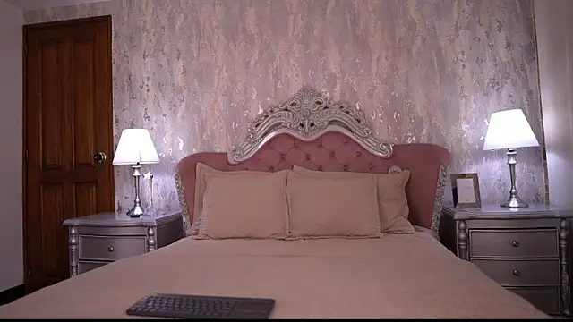 Snapshot of AngelineConnor chatting on June 2026 10:08:02 PM AngelineConnor online show from June 2026 10:08:02 PM