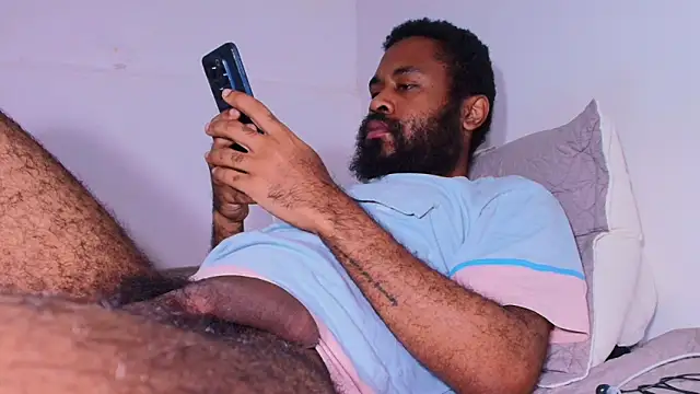 KaelMoreau online show from March 2026 11:16:01 AM