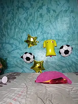 Snapshot of DIORA_Latina chatting on June 2026 04:07:02 AM DIORA Latina online show from June 2026 04:07:02 AM