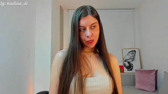 Snapshot of Nadiaa_ chatting on January 2025 03:07:02 AM Nadiaa online show from January 2025 03:07:02 AM