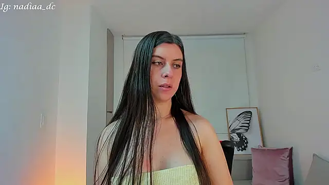 Snapshot of Nadiaa_ chatting on January 2025 03:34:02 AM Nadiaa online show from January 2025 03:34:02 AM