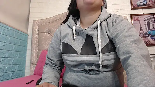 KataleyaStiward online show from September 2025 01:02:01 PM