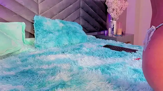 Snapshot of Ary_thompson__ chatting on December 2024 10:19:01 PM Ary thompson online show from December 2024 10:19:01 PM