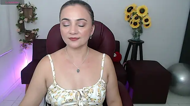 Ghada milf online show from April 2026 10:37:02 PM