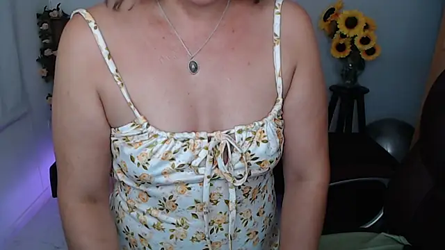 Snapshot of Ghada_milf chatting on May 2026 11:34:04 PM Ghada milf online show from May 2026 11:34:04 PM
