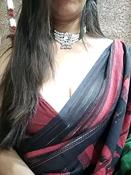 Snapshot of Aradhya-Sharma chatting on December 2024 08:29:01 PM Aradhya-Sharma online show from December 2024 08:29:01 PM