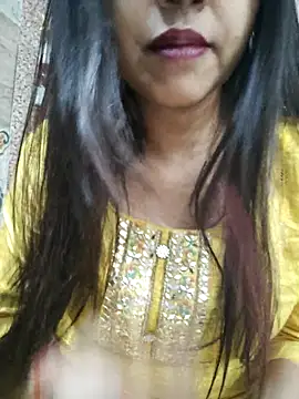 Snapshot of Aradhya-Sharma chatting on February 2025 03:42:01 AM Aradhya-Sharma online show from February 2025 03:42:01 AM