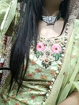 Snapshot of Aradhya-Sharma chatting on February 2025 04:20:01 AM Aradhya-Sharma online show from February 2025 04:20:01 AM