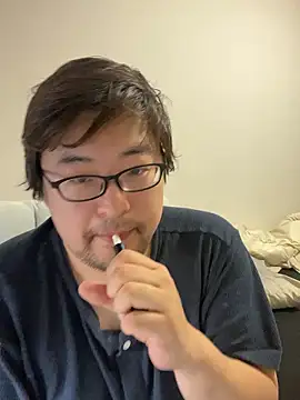 Snapshot of yuuki198912 chatting on October 2025 10:03:02 PM yuuki198912 online show from October 2025 10:03:02 PM