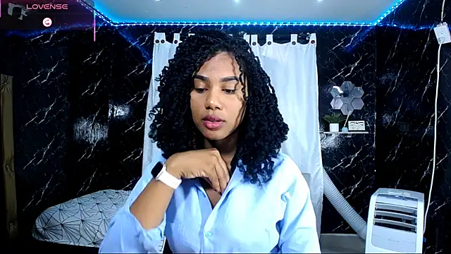 Snapshot of Hillary_queen chatting on September 2025 12:38:02 PM Hillary queen online show from September 2025 12:38:02 PM