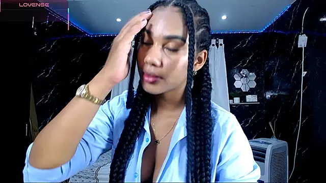 Snapshot of Hillary_queen chatting on October 2025 01:01:01 PM Hillary queen online show from October 2025 01:01:01 PM