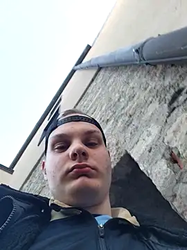 Nicolasjlhkjzl online show from April 2026 05:29:02 AM