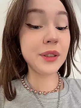 Peachy Dream online show from February 2026 01:42:02 PM