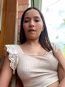 Penelope-Hot online show from November 2025 09:05:02 PM