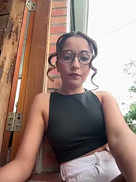 Penelope-Hot online show from April 2026 09:07:02 PM