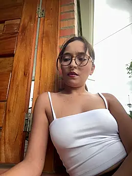 Snapshot of Penelope-Hot chatting on May 2026 09:11:02 PM Penelope-Hot online show from May 2026 09:11:02 PM