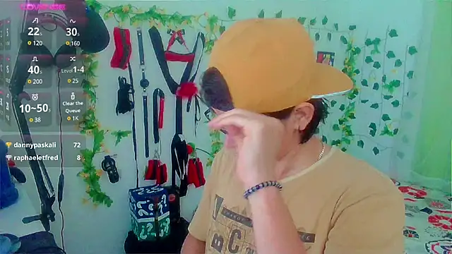 Snapshot of Andy_gray chatting on March 2025 02:24:01 PM Andy gray online show from March 2025 02:24:01 PM