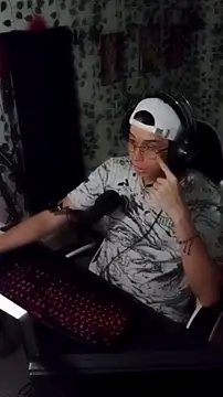 Snapshot of Andy_gray chatting on September 2025 12:11:01 AM Andy gray online show from September 2025 12:11:01 AM