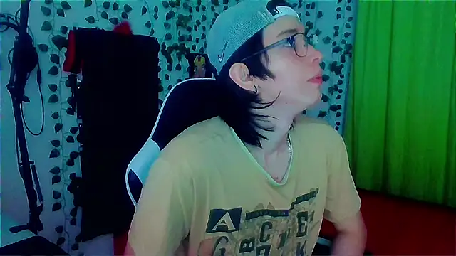 Snapshot of Andy_gray chatting on September 2025 04:45:01 PM Andy gray online show from September 2025 04:45:01 PM