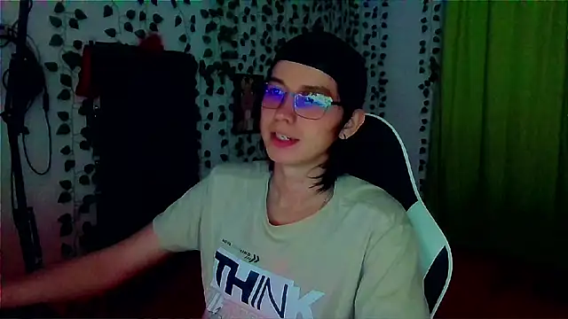 Snapshot of Andy_gray chatting on September 2025 11:59:02 AM Andy gray online show from September 2025 11:59:02 AM