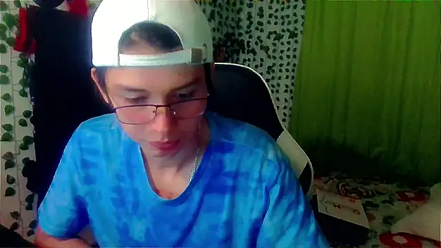 Snapshot of Andy_gray chatting on October 2025 11:07:01 PM Andy gray online show from October 2025 11:07:01 PM