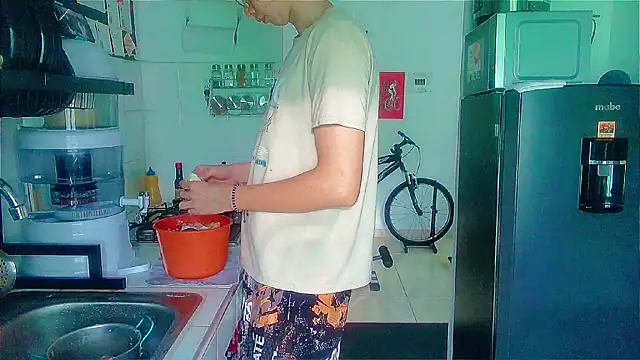 Snapshot of Andy_gray chatting on December 2025 11:52:02 AM Andy gray online show from December 2025 11:52:02 AM