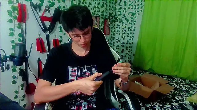 Snapshot of Andy_gray chatting on December 2025 11:57:02 PM Andy gray online show from December 2025 11:57:02 PM