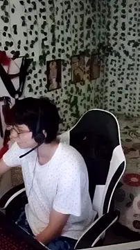 Snapshot of Andy_gray chatting on January 2026 12:02:01 AM Andy gray online show from January 2026 12:02:01 AM