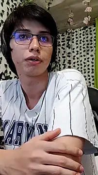 Snapshot of Andy_gray chatting on February 2026 02:41:02 AM Andy gray online show from February 2026 02:41:02 AM