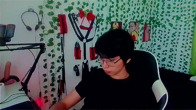 Snapshot of Andy_gray chatting on March 2026 05:09:02 PM Andy gray online show from March 2026 05:09:02 PM