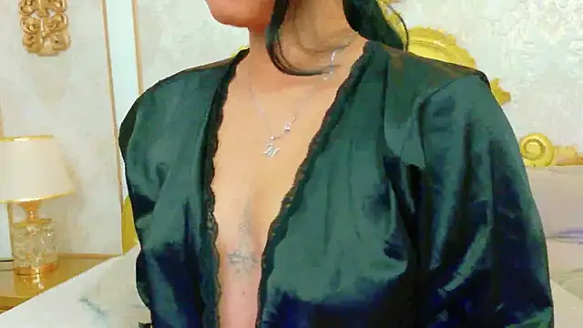 BellahColucci online show from June 2026 12:47:02 PM