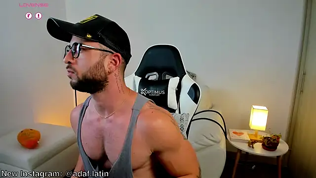 dafboy1 online show from April 2026 10:12:02 PM