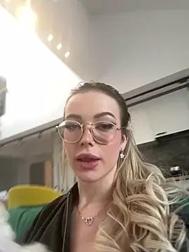 KylieJoyce online show from January 2025 07:42:01 AM