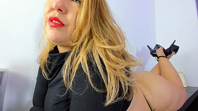 NathalyDaniels online show from February 2025 06:04:02 PM