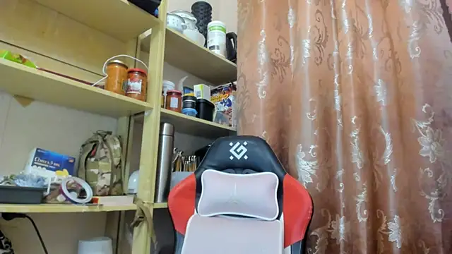 Seductive She Wolf online show from April 2026 06:20:01 PM