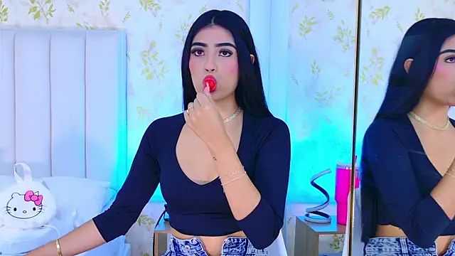 Mia-Monroe online show from November 2025 07:37:01 PM