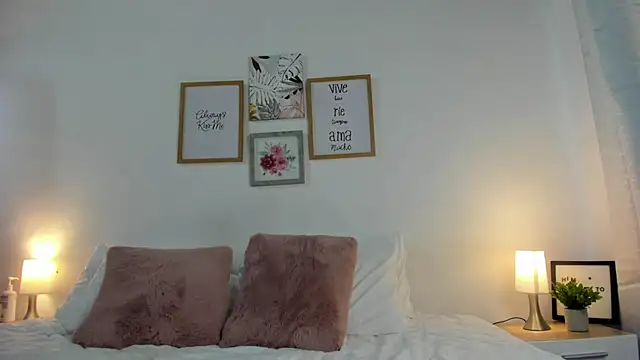 LaurenRodriiguez online show from February 2026 06:48:01 PM